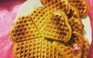 Вафлі Віденські З Бананом Та Збитими Вершками.