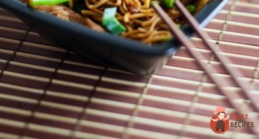 Смажена спаржа та брокколі з локшиною