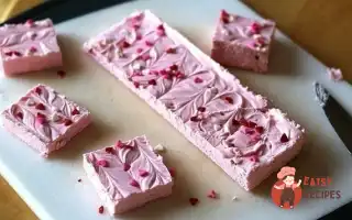 Полуничний Фадж