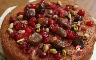 Каштановий Пиріг З Мигдалем, Журавлиною Та Фісташками