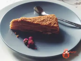 Торт "Медовик" без яєць.