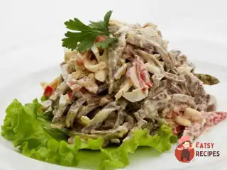 Салат з язика із сухариками