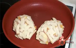 Курячі Котлети З Сиром Та Родзинками
