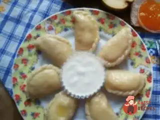 Вареники з сиром та грушею