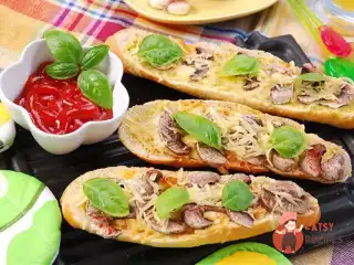 Тости з грибами та сиром