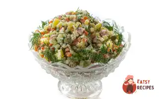 Класичний Олів'є З Ковбасою Та Свіжими Огірками