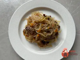 Крок 10: Фунчоза з яловичиною