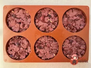 Крок 9: Безглютенове печиво з вишнею та мигдалем