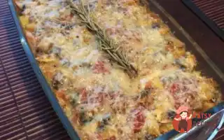 Запечена Полента З Грибами, Помідорами Та Моцарелою