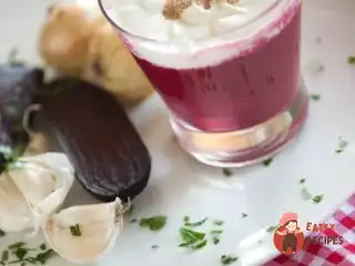 Буряковий капучино