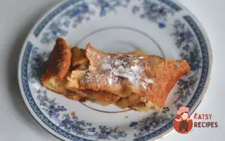 Яблучний Штрудель З Родзинками Та Корицею