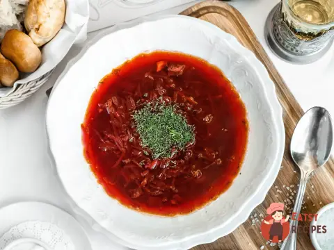 Borsch з квашеною капустою та морквою