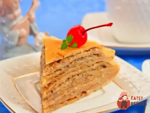 Швидкий млинець з горіхами.