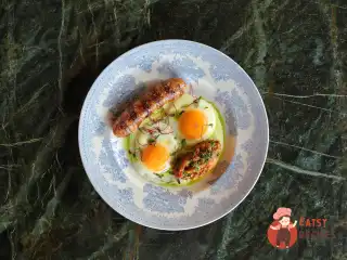 Яєчня з чорізо