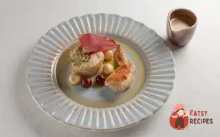 Купка Курчати З Коренем Селери Та Буряковими Чіпсами