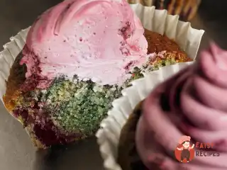 Чорничні капкейки