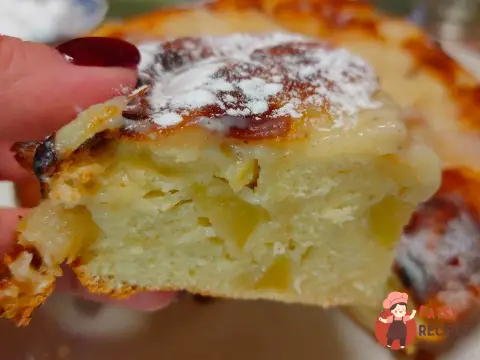 Яблучний пиріг із ванільним кремом