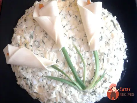 Салат з курячої грудки з печерицями та ананасом