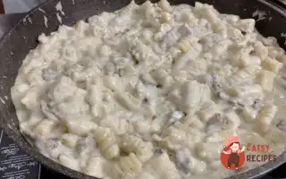 Макарони У Вершковому Соусі З Беконом