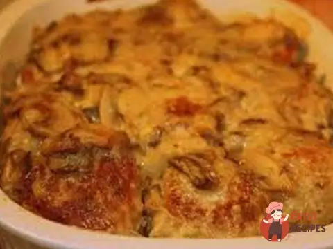 Курка з картоплею під сиром