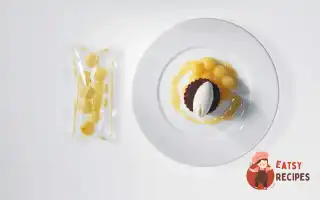 Яблука У Вині З Яблучним Бісквітом