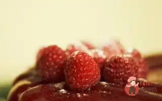 Шоколадний Торт З Малиною