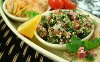 Салат Із Кускусу З Нутом, Червоними Перцями Та Заправкою З Куміну.