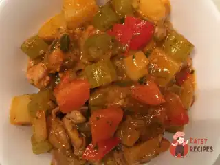 Рагу з куркою та овочами