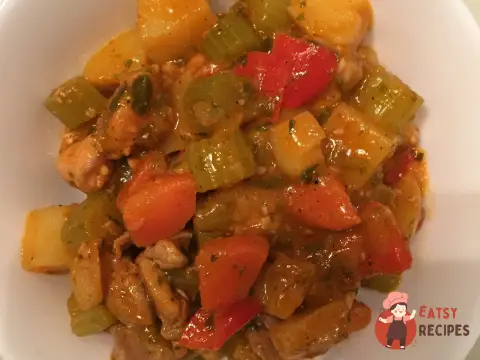Рагу з куркою та овочами