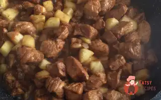 Індичка З Яблуками Та Цибулею