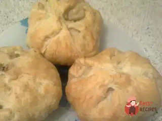 М'ясо з картоплею у мішечку з тіста