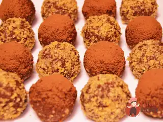 Тістечка картопля з арахісом