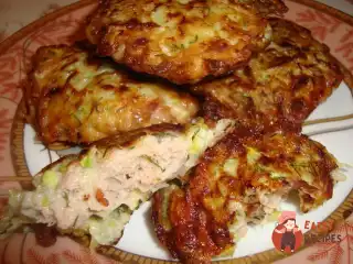 Чаклуни з кабачка з курячим філе