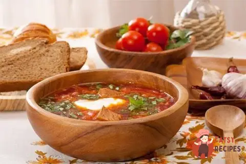 Борщ зі свинячими реберцями