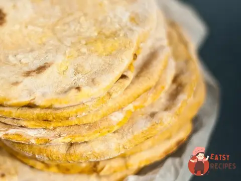 Пісний гарбузовий коржик з кунжутом