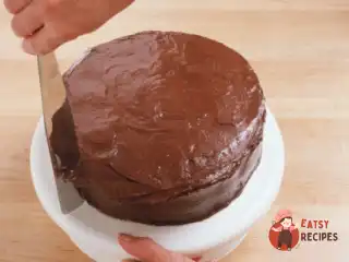 Лимонний торт з ромом та шоколадом