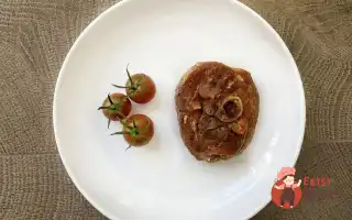 Стейк Із Гомілки Індички З Грибним Соусом