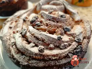 Крафін з яблуком та родзинками