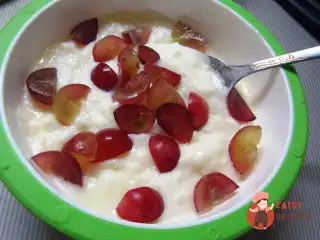 Манна каша на холодному молоці