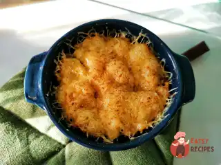 Грибний жюльєн із сирним сиром та пармезаном