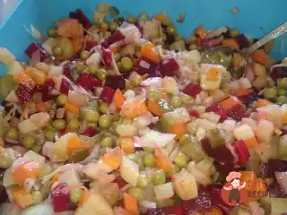 Вінегрет із запечених овочів із квашеною капустою