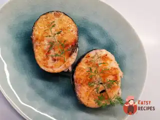 Стейки форелі на сковороді