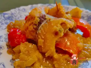 Чорт -рулони з овочами в цибулі