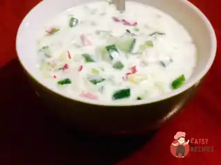 Окрошка з салямі на кефірі та газованій воді