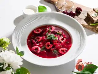 Борщ із черешнею
