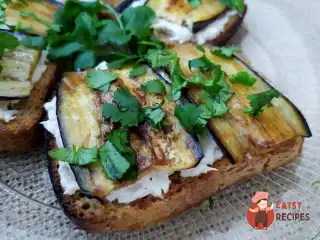 Бутерброди зі смаженими баклажанами