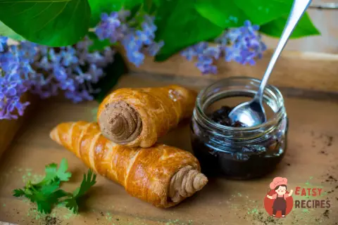 Паштет з курячої печінки з варенням цибулі