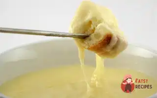 Фондю З Трьома Видами Сиру Та Шампанським