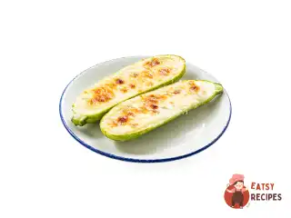 Кабачкові човники «Чотири сири»