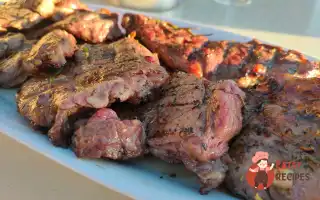 Яловичина По-Італійськи З Часником І Розмарином На Мангалі